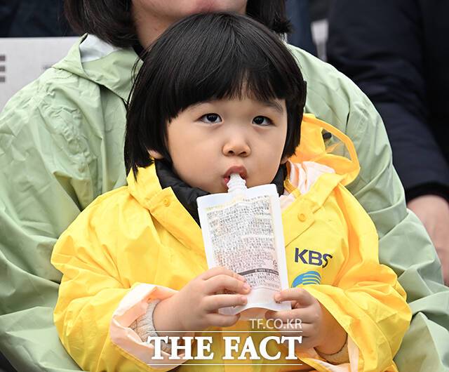 '음료 맛있게 냠냠'