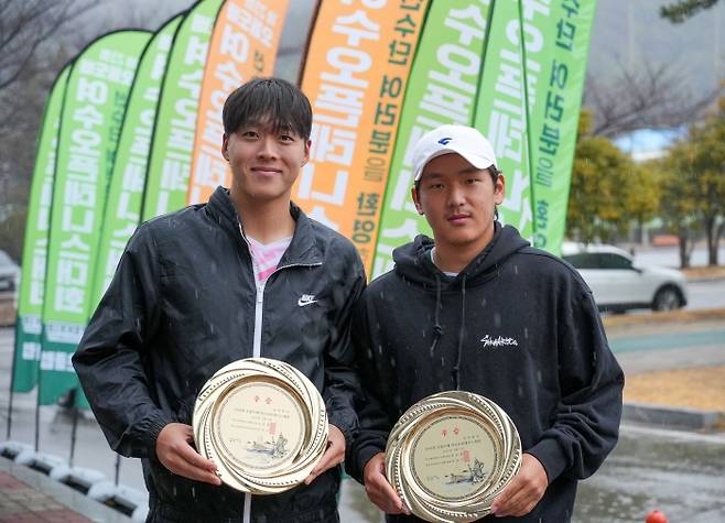 오동도배 여수오픈 남자복식 우승팀 최재성 박의성(사진/김도원 기자)