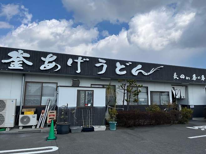 7be88872c6f01cfe239b80e44e9c701bc15700bfc4ab5b5ce130eb7f2b4e453d56e22b2dbb275ff99f1a5928fa7a3a9010d9966b21