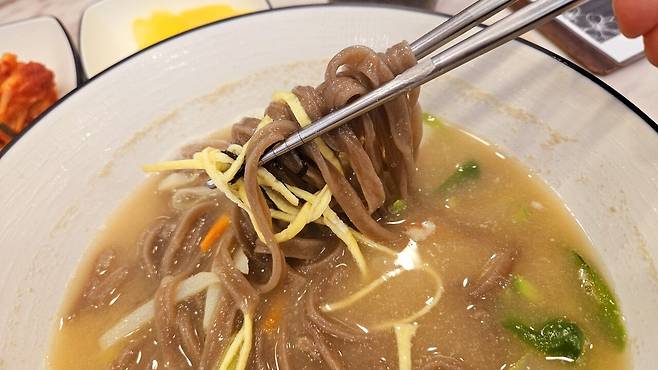 20250228_122623.jpg 점심 메밀 칼국수