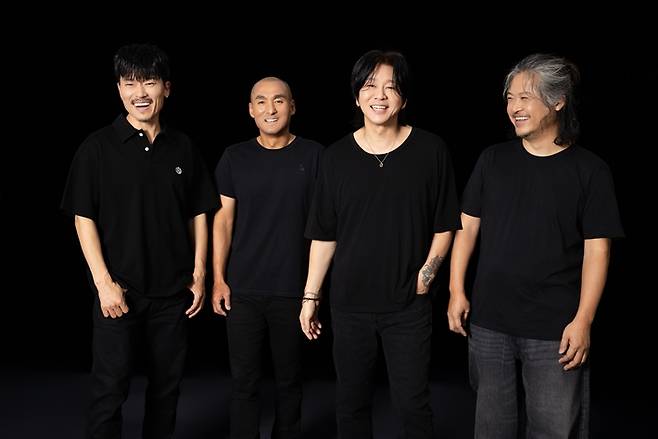 왼쪽부터 YB 박태희, 김진원, 윤도현, 허준. 디컴퍼니 제공