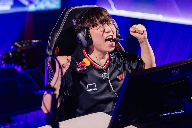 라이엇 게임즈 플리커.