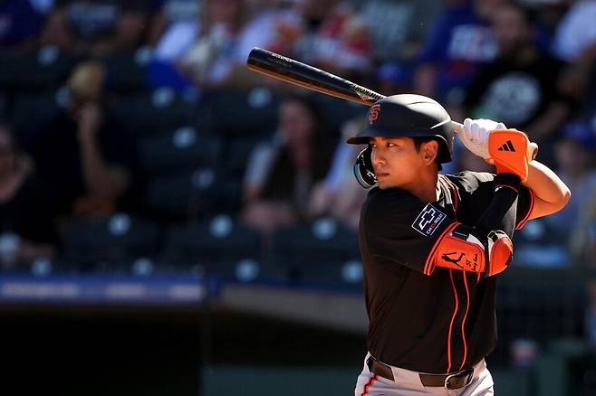 ▲ 시범경기 초반 좋은 몸놀림으로 올 시즌 기대치를 한껏 끌어올리고 있는 이정후 ⓒ연합뉴스/AP통신