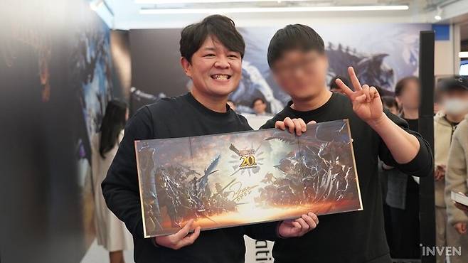 ▲ 20주년 일러스트까지 등장! 츠지모토 료조 PD도 여러모로 기쁜 듯한 모습입니다