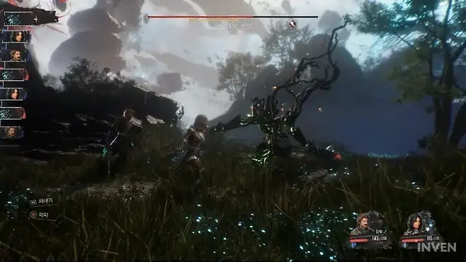 ▲  익숙해졌다고 생각한 순간 등장하는 연타 공격. 방심하다간 한 방에 훅 간다