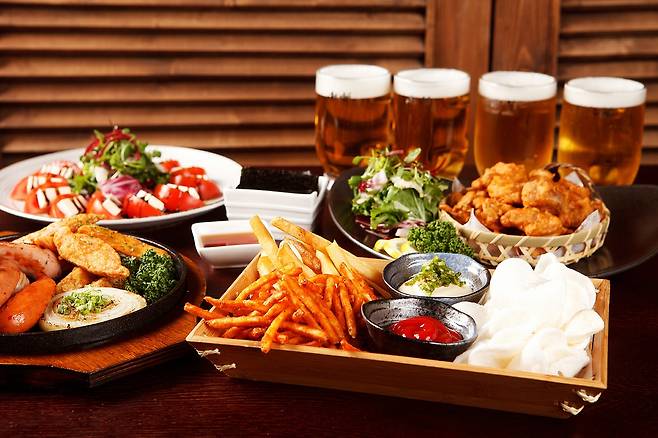 비만 치료제 성분인 세마글루타이드를 투여하면 음주를 줄여주는 효과가 기존 알코올 장애 치료 약물과 비교해 상대적으로 컸다. 게티이미지뱅크 제공.