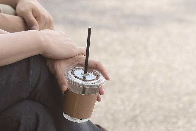 커피배징은 코로나19 종결 이후 재택근무와 대면근무를 병행하며 발생한 업무 트렌드다.[사진 | 연합뉴스]
