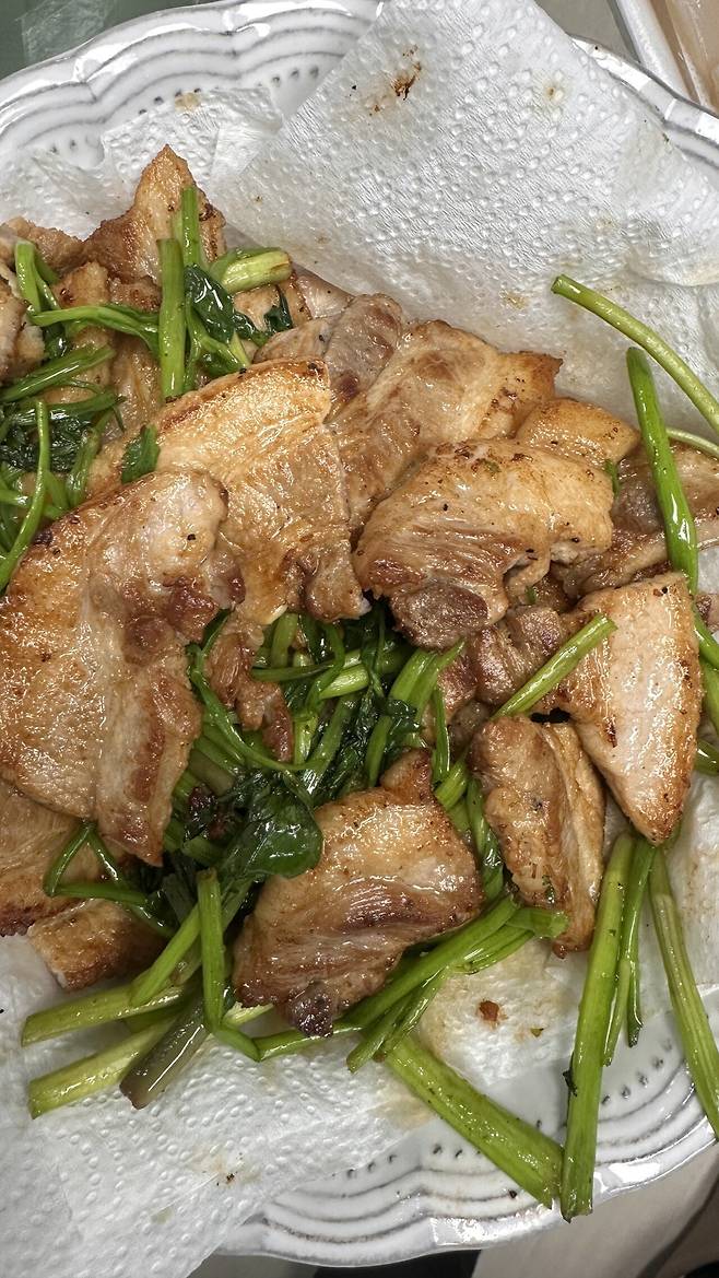 IMG_7297.jpeg 삼겹살에 홍어회