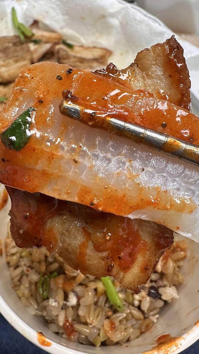 IMG_7306.jpeg 삼겹살에 홍어회