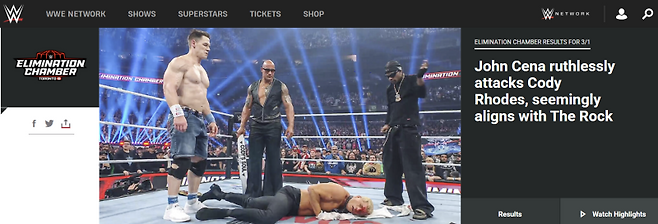 지난 엘리미네이션 챔버 PLE 이후 악역 전환한 존 시나(왼쪽). WWE 홈페이지 캡처