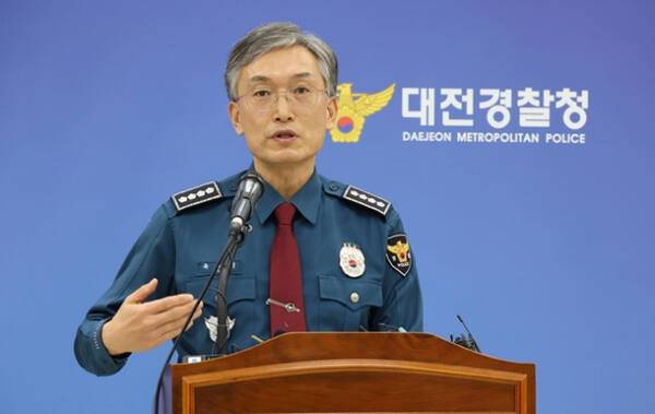 11일 오후 대전서부경찰서에서 육종명 서장이 대전 초등학교 김하늘양 피살사건 경찰 조사와 관련해 브리핑을 진행하고 있다. 연합뉴스