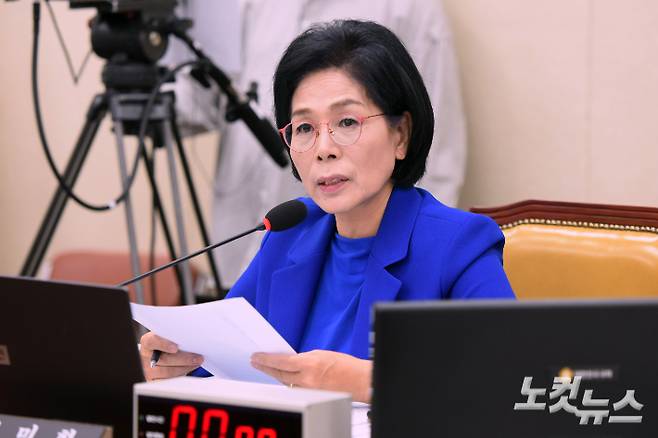 최민희 과방위원장. 윤창원 기자