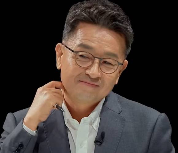 이철희 전 청와대 정무수석이 박근혜 전 대통령을 "진짜 애국심이 있는 사람"이라고 평했다. [사진=JTBC '특집썰전']