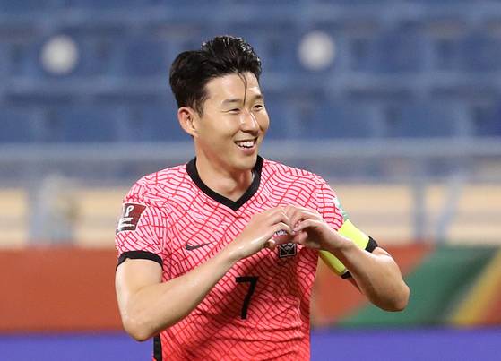 Son Heung-min was born in the year of the Monkey. Skills matter more than appearance on Thursday for the football star. [NEWS1]