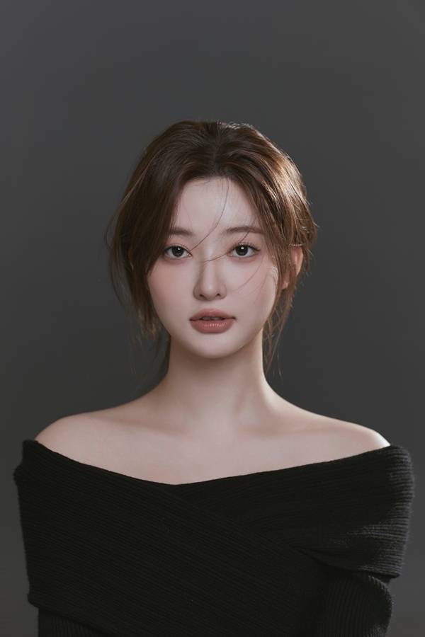 배우 조수민  S27M 엔터테인먼트