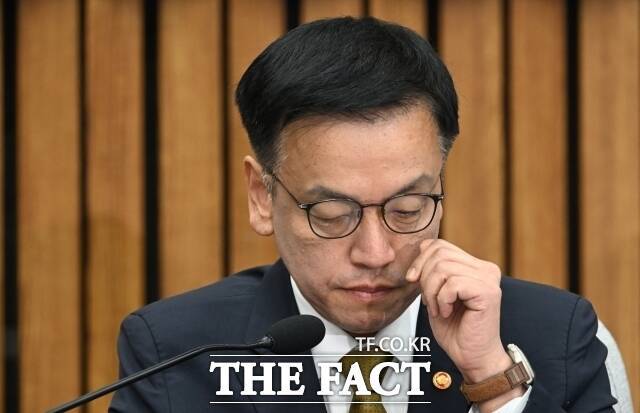 최상목 대통령 권한대행은 지난달 28일 최근 서울 일부 지역을 중심으로 부동산 가격 상승폭이 확대 조짐을 보이고 있다며 시장 동향을 모니터링할 것이라고 밝혔다. /박헌우 기자