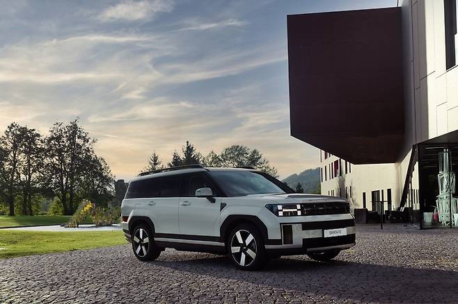 현대차가 ‘2025 세계 여성 올해의 차’에 최고의 차로 싼타페가 선정됐다고 6일 밝혔다. 사진은 현대차 싼타페. 2025.3.6 [현대자동차·기아 제공. 재판매 및 DB 금지]