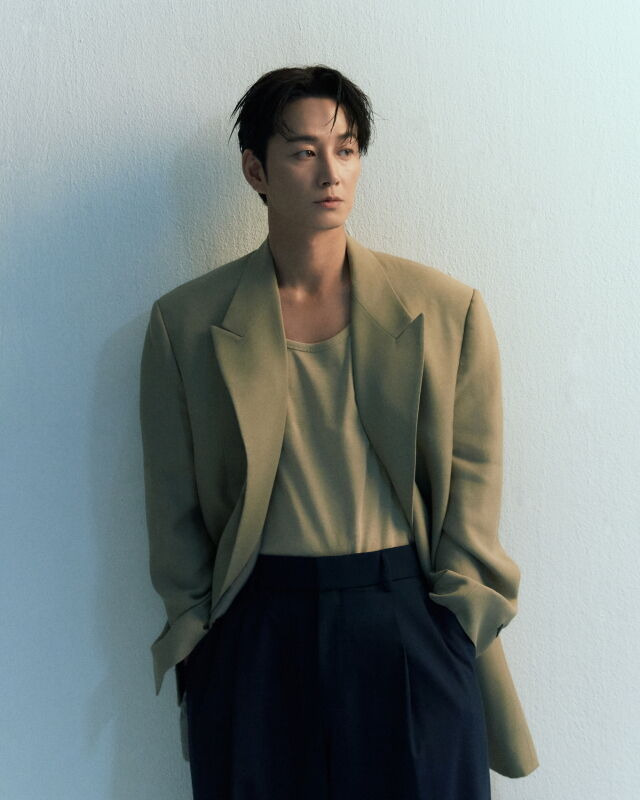 배우 이현욱/길스토리이엔티
