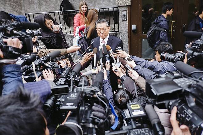 2014년 5월28일 스웨덴 스톡홀름에서 질문을 받고 있는 북한 송일호 북·일 국교정상화 교섭 담당대사. ⓒAP Photo