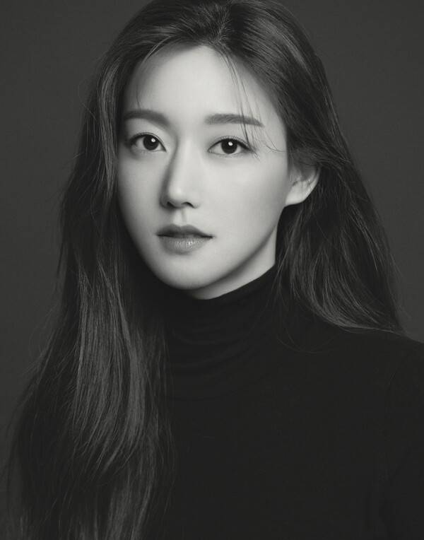 ▲ 새로운 소속사와 함께 더욱 넓은 연기 스펙트럼을 펼칠 오승아가 앞으로 어떤 행보를 펼칠지 주목된다. 제공|PA엔터테인먼트