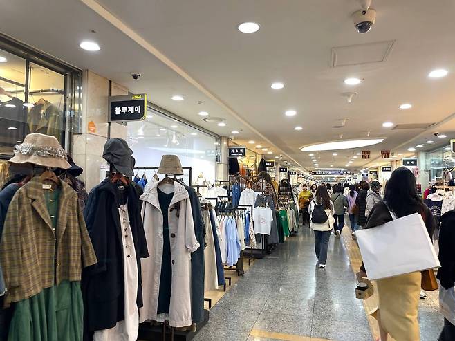7일 오후 서울 서초구 잠원동 강남고속버스터미널 지하 상가인 '고투몰' 모습. /김정은 기자