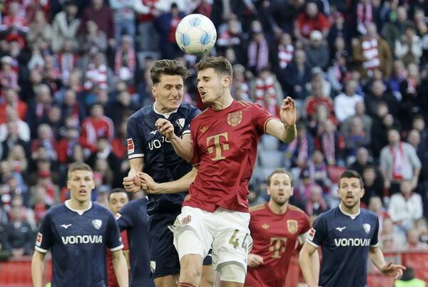 ▲ 에릭 다이어와 요십 스타니시치가 선발로 나섰지만, 공중볼 대응에 취약했다. 김민재는 몸을 풀었고 출전하지는 않았다. ⓒ연합뉴스/EPA/REUTERS/AFP