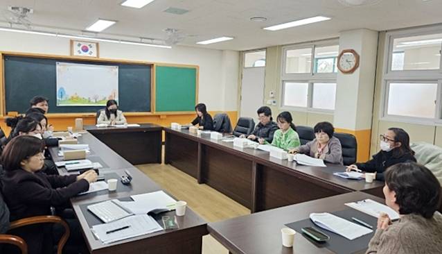 인천서부교육지원청이 지난 7일 인천의 한 학교를 방문해 학생맞춤통합지원협의회를 개최했다. 인천시교육청 제공