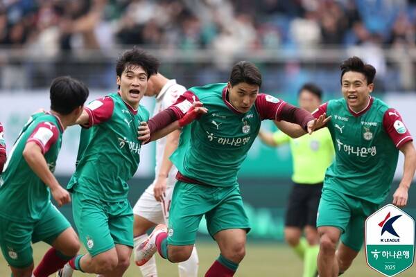 ▲ 대전 하나시티즌 스크라이커 주민규가 대구FC전에서 1골 1도움을 해내며 2-1 승리를 이끌었다. ⓒ한국프로축구연맹