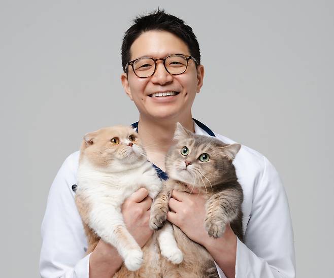 최기정 수의사와 반려묘 (최기정 수의사 제공) ⓒ 뉴스1