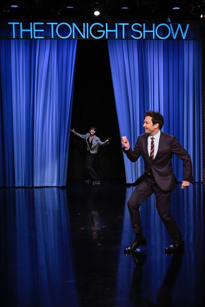 제이홉, 지미 팰런. 사진 | Todd Owyoung/NBC