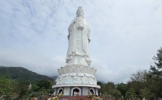 손짜반도 영응사 해수관음상