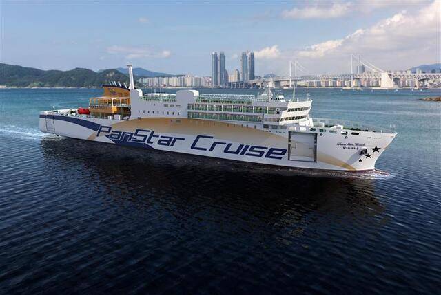 바다 위 5성급 호텔로 불리는 ‘팬스타 미라클호’. 팬스타그룹