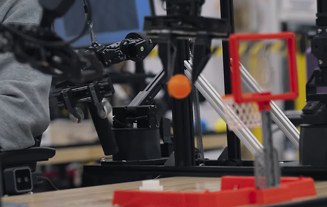 덩크슛하는 로봇.구글 영상 캡처