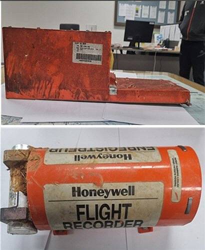 사고 여객기에서 수거한 비행기록장치. 국토교통부