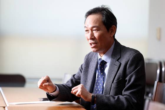 우상호 전 더불어민주당 비대위원장이 23일 오후 서울 마포구의 한 사무실에서 중앙일보와 인터뷰를 하고 있다. 전민규 기자