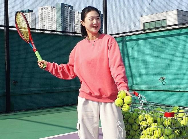 김은희 전 국민의힘 의원은 작년 5월 임기를 마친 후 다시 평범한 시민으로 돌아와 경기 고양시에서 테니스장을 운영하고 있다. /김 전 의원 제공