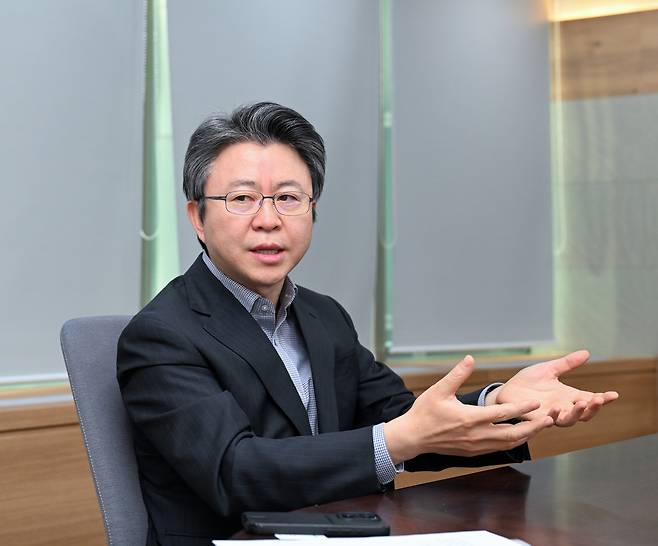 황덕영 목사. 신석현 포토그래퍼