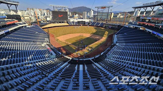 17일 대전 한화생명볼파크에서 열린 KBO리그 시범경기 한화와 삼성의 경기. 대전한화생명볼파크 신축구장 전경. 대전=송정헌 기자songs@sportschosun.com/2025.03.17/