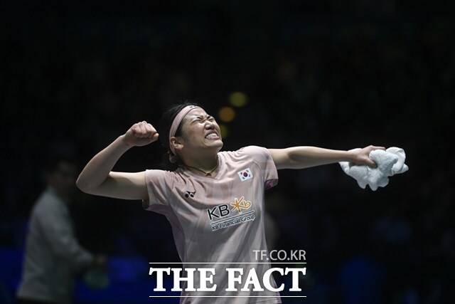 안세영의 극적인 준결승전 승리 세리머니./런던=신화.뉴시스