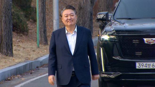서울구치소 나오는 윤석열 대통령 2025.3.8