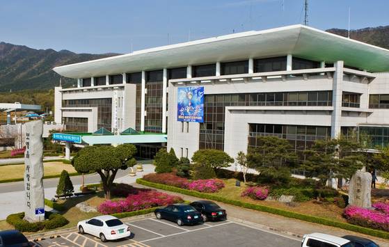 최근 충남 보령시로 부부와 13남매 등 15명이 한꺼번에 전입했다. [사진 보령시]