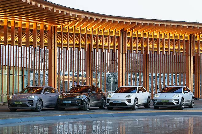 포르쉐 마칸 일렉트릭