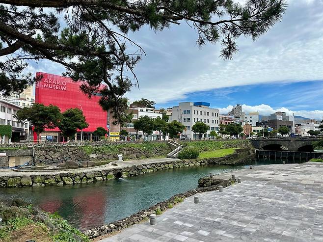제주의 역사와 다양한 지역 매력을 함께 느낄 수 있는 제주 원도심 올레길인 ‘성안올레’           사진제공｜한국관광공사