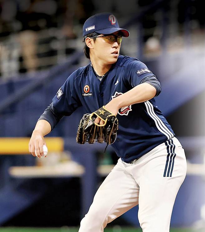 두산 김유성이 지난 15일 고척스카이돔에서 열린 키움과 시범경기에서 역투하고 있다. 두산베어스 제공