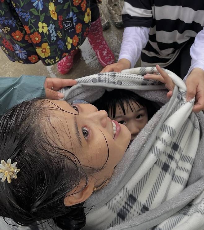 아이유 인스타그램.