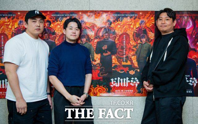 영화 '퇴마록'의 박지호 CG수퍼바이저와 박용건 아트리렉터, 김동철 감독(왼쪽부터)이 12일 오후 서울 강남구 로커스 사무실에서 <더팩트>와 인터뷰를 진행했다. /장윤석 기자