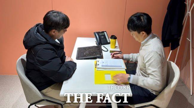 공인노무사가 무료 상담 서비스 '우리 노무사'를 진행하고 있다./광명시