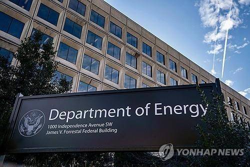 미국 에너지부(DOE) 가 지난 1월초 한국을 민감국가로 지정한 사실이 밝혀지면서 책임 공방이 가열되고 있다. 연합뉴스