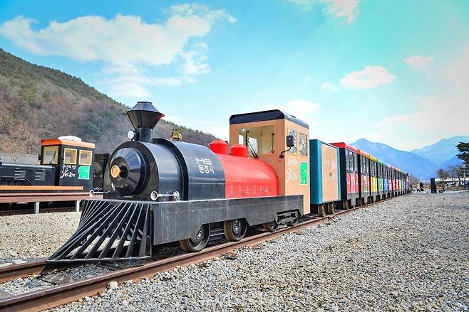 문경시 관광용테마열차 /사진-문경시