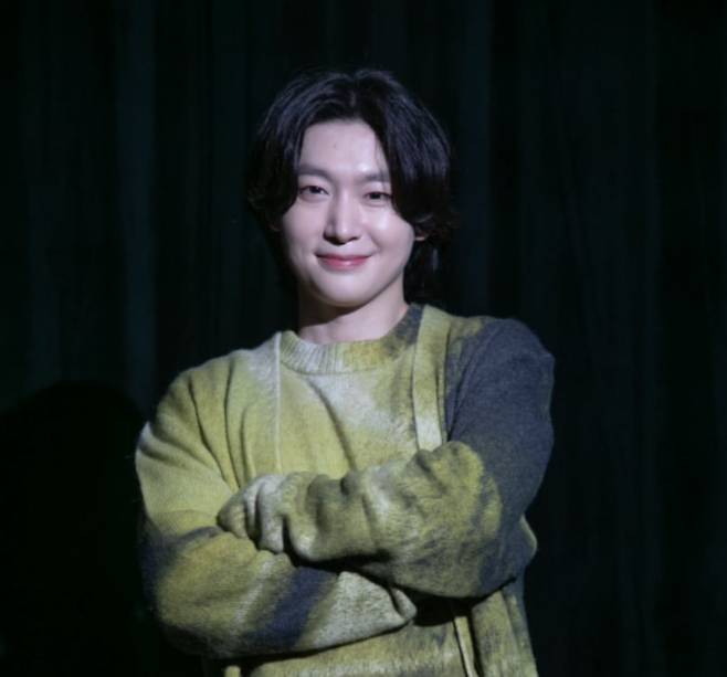 미스터트롯3 '진'이 된 김용빈. 신동 출신 현역 22년차 최고참이다. 그가 결승전 '인생곡'으로 부른 나훈아의 '감사'는 발매 되자마자 국내 최대 음원플랫폼 '멜론' 트로트 장르 일간 부문 3위에 오르며 '미스터트롯3' 진출자 중 최상위를 기록했다./장련성 기자